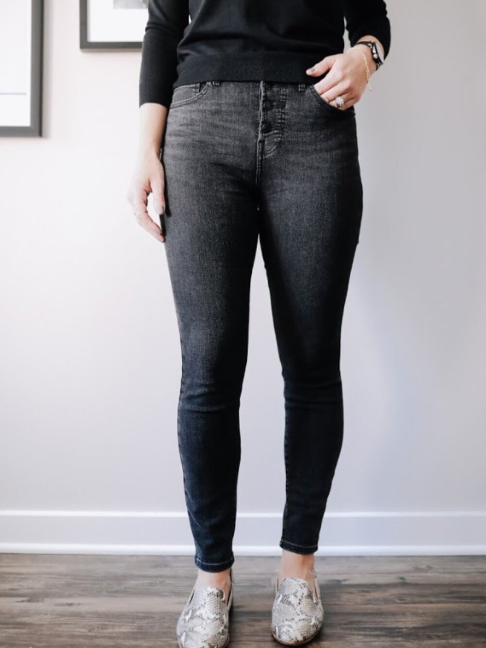 Everlane Faded Black High-Rise Skinny Jeans Button-Fly GUC Size 30R